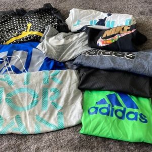 (9) boys t shirts